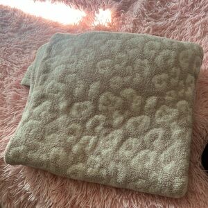 Barefoot Dreams Tan Leopard Print Throw Blanket